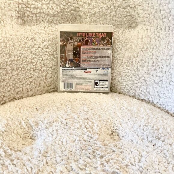 PS3 NBA 2K8 Sports - #3 Chris Paul - Picture 2 of 2